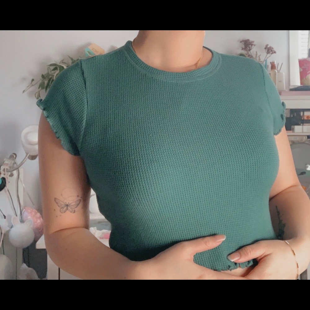 Pacsun dark green waffle material cute and casual crop top